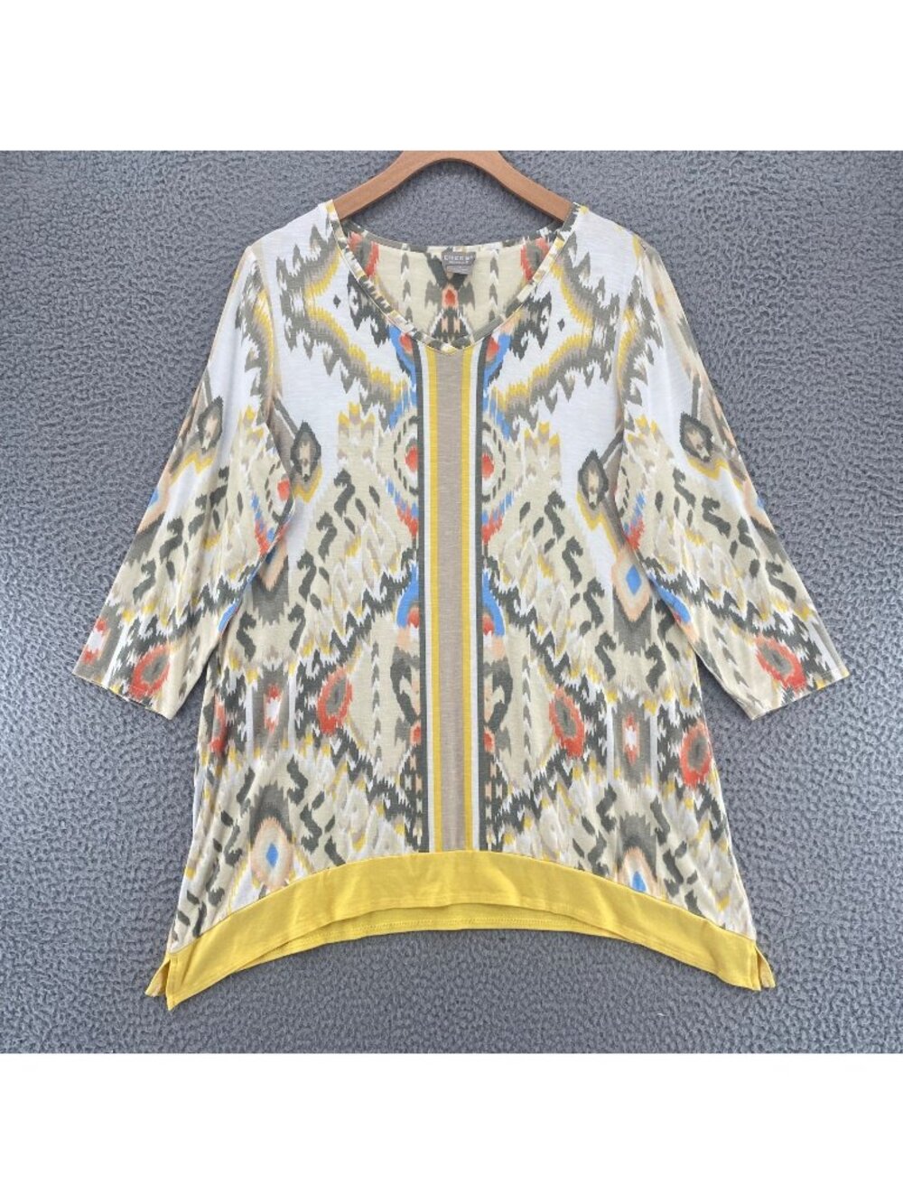 Chicos Top Womens 1 US Medium Zenergy Beige Yellow Ikat 3/4 Sleeve Tunic Stretch